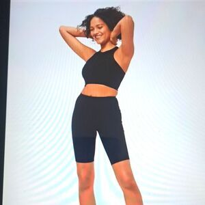 XSMALL  OUTDOOR VOICES 10" BIKER  SHORT